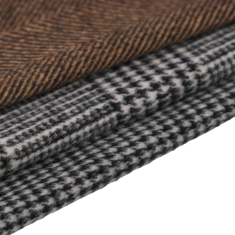 30 % lana, 70 % otras fibras, 630 g/m, camello/marrón, tela de revestimiento de una sola cara en espiga, ML-222030-7B